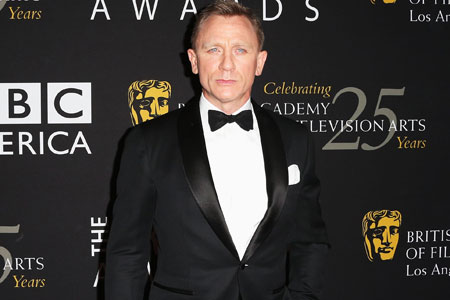 Daniel Craig