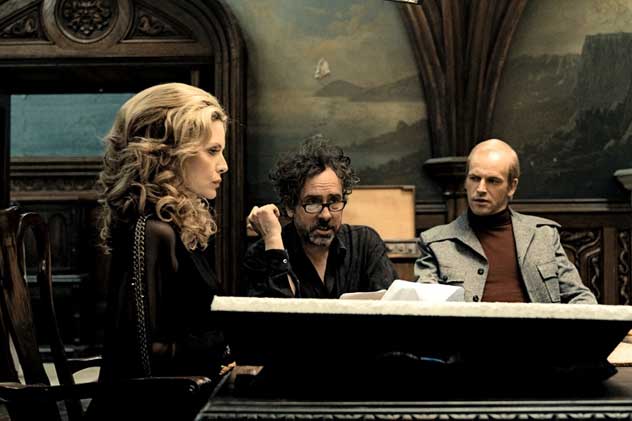 dark shadows, johnny depp, tim burton