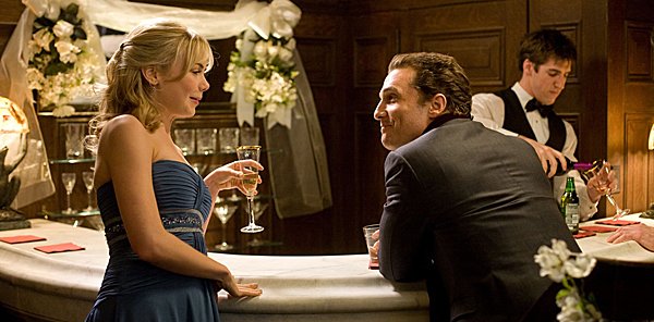 Amanda Walsh in Ghosts of Girlfriends Past