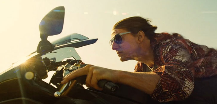 Tom Cruise proves he does his own stunts in Mission: Impossible - Rogue Nation featurette