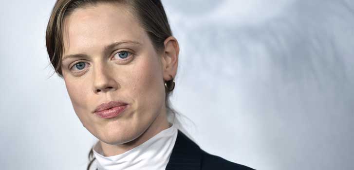 Kelly McCormack calls working on A Simple Favor “a dream experience”