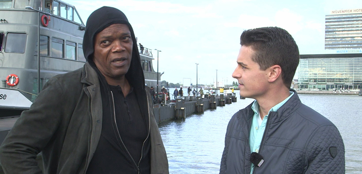 Tanner talks with Ryan Reynolds and Samuel L. Jackson on the set of The Hitman's Bodyguard